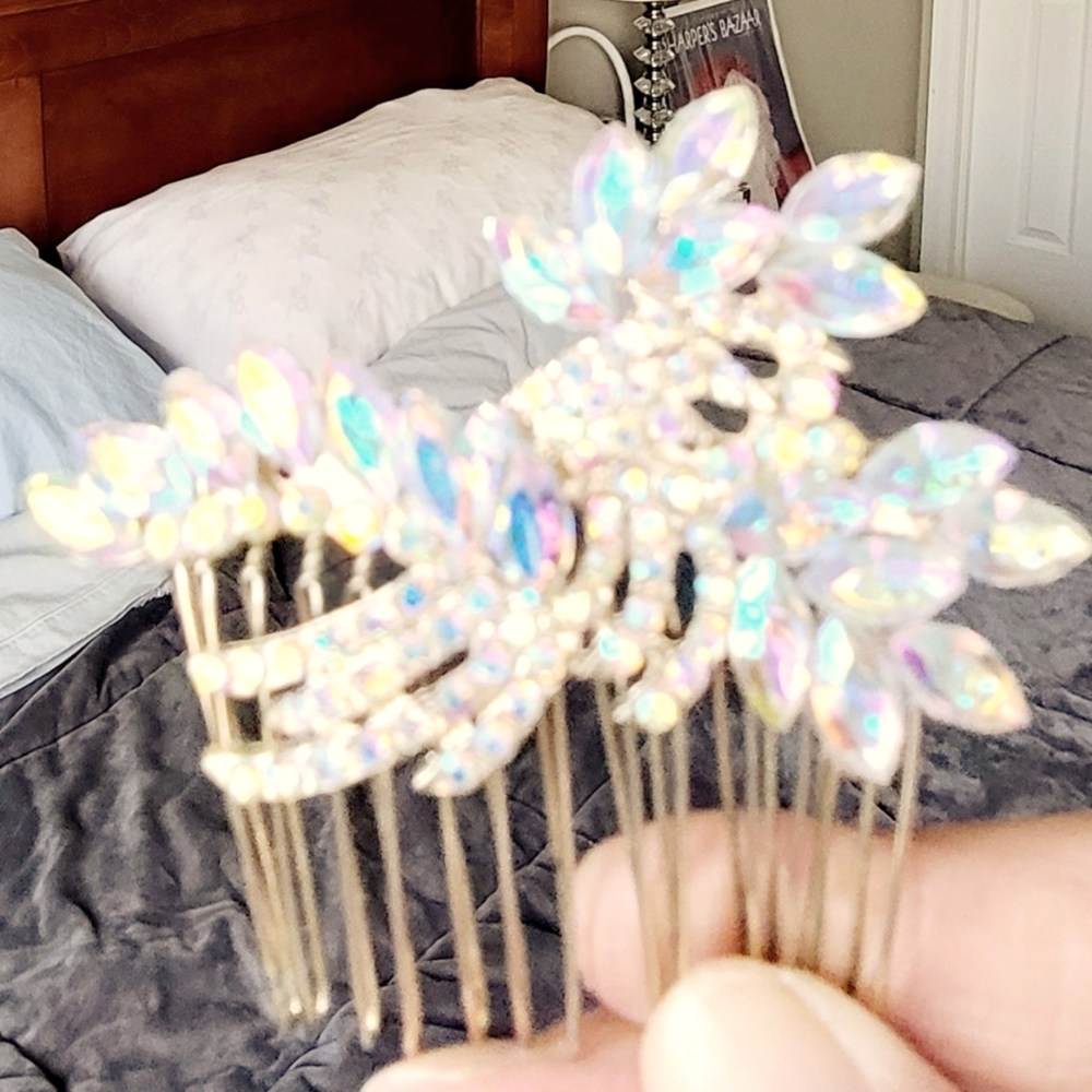 Hair comb.